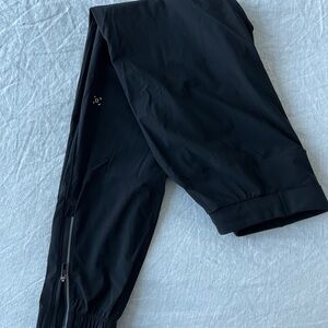Lululemon surge joggers